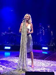Joss stone was born joscelyn eve stoker on april 11, 1987 in dover, kent, and is an joss stone scored a series of hit songs as well as claiming a uk official album chart number 1 in 2004 with mind. Gasteig Munchen Die Wunderbare Joss Stone Hat Auf Ihrer Facebook