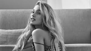 Looking for the best ariana grande backgrounds for computer? 1336x768 Ariana Grande Vogue Uk Laptop Hd Hd 4k Wallpapers Images Backgrounds Photos And Pictures