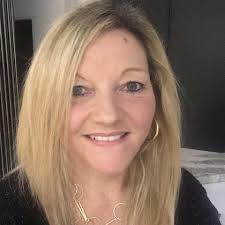 Hi everyone! I'm just popping in to share a sample I made using the Fall  Foliage set of dies, together with Rustic Hessian embossing folder and the  Fabulous Fonts stamps and dies.