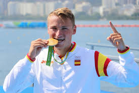 Adela Garcés (@Adela9517)