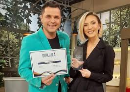 Adela popescu vorbește despre divorț. Vorbeste Lumea Cea Mai Buna Emisiune De Divertisment De Zi La Premiile Tv Mania Cine Au Fost Ceilalti Castigatori Exclusiv