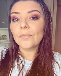 Lynn Wassell's Instagram, Twitter & Facebook