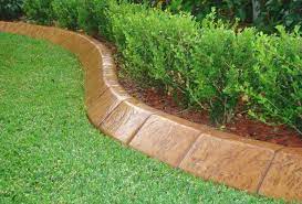 Landscape edging options include chopped stone, flagstone pavers, or metal edging. Loading Concrete Garden Edging Garden Edging Ideas Australia Concrete Garden