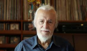 Εκδόσεις Άπαρσις. Συνέντευξη του Νότη Μαυρουδή στην εφημερίδα "Η Eποχή" με  αφορμή την κυκλοφορία του νέου cd-βιβλίου "Ξαφνικοί Επισκέπτες"