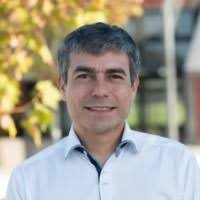 400+ perfiles de «Gerard»