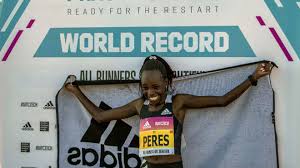 Atletismo Jepchirchir Bate El Record Mundial De Medio Maraton Solo Para Mujeres Con 1 05 34 Marca Com