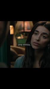 Escena De Cameron Y Keila En La Serie Berlin