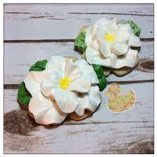 Magnolia Flower Cookie Royal Icing Magnolias Wedding Favors Cookies Decorated Sugar Cookie Flower Cookies Cookie Decorating Cookie Wedding Favors