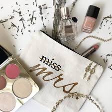 How You Can Create Your Bridal Makeup Kit In Under Inr 12k Easily Shaadisaga Buy makeup kit online like eyeshadow, bronzer, blush, eyeliner, lipstick, compact from shop for makeup kits on flipkart from leading names in the fashion scene at prices starting from as. bridal makeup kit