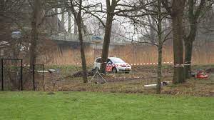 Dat gebeurt achter gesloten deuren, doordat. Om Gaat Uit Van Misdrijf Bij Dood 14 Jarige Lotte Uit Almelo Nos