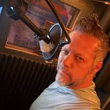 It's another "Ask Dave Fennoy Anything" at 6 PM Pacific