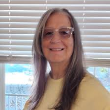 Do i need to get a walking aid if so which type, & can you apply for a  disabled badge for knee pain ? Tia