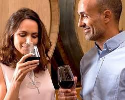 Vinprovningar och -rundturer