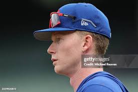 Kirby Yates of the Los Angeles Dodgers reacts against the Chicago... News  Photo