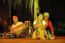 10 Bentuk Teater Tradisional Di Indonesia