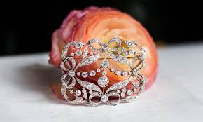 beautiful brooches