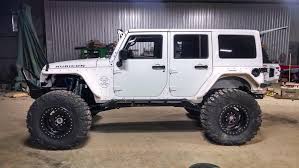 Black And White Wheels For Jeep Wrangler All White Jeep With Black Wheels Custom Jeep Wrangler Jeep Wrangler White Jeep