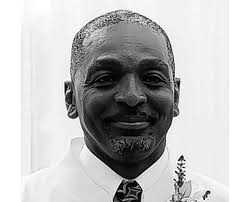 Latanula Irons's Instagram, Twitter & Facebook