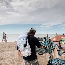 As interior minister, salvini closed the ports to illegal immigration. Racism And Corona An Uphill Battle For Italy S Beach Vendors Der Spiegel