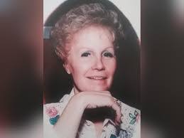 Eva Cole's Instagram, Twitter & Facebook