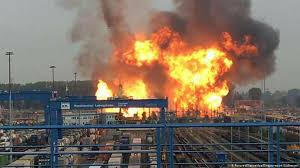 At basf's ludwigshafen site, some 8,000 sales products are produced with a total volume of 8.5 million metric tons per year from just a few raw materials, such as naphtha, rock salt and sulfur. Cause Of Deadly Explosion At Basf Chemical Plant In Ludwigshafen Remains Unclear News Dw 18 10 2016