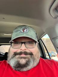 Need your yard cut let Buzzcut Lawn Care service your needs! Great prices  for great work! Services Murfreesboro and surrounding areas! Call or text  today!