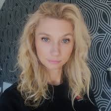 Anna Ozga's Instagram, Twitter & Facebook