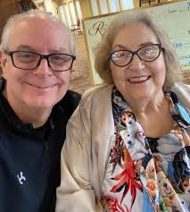 Had a good little visit with Joy Martin this morning. I saw Roger too, but  didn't get a pic with him.