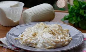 300 g di ricotta di affioramento sabelli (una confezione) apportano 564 calorie (kcal), equivalenti a 2361,36 kjoule. Calorie Ricotta Di Bufala E Valori Nutrizionali La Zizzona Blog