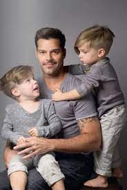 ❤ @ricky_martin #rickymartin #matteomartin #valentinomartin #kids #daddy #love #twins. Pin On Celebrity Babies