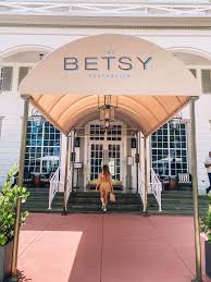Betsy Hotel Miami Review - Jessica Litras | Travel & Lifestyle