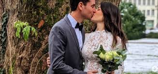 95 98a 20a paket in gefahr: Steve Guerdat Und Fanny Skalli Tochter Ella Ist Da Spring Reiter De