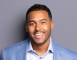 Jeremy Burgin's Instagram, Twitter & Facebook