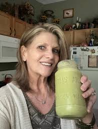 Hello Fitk! Anti-inflammatory Smoothie prep. Weeks of debilitating pain  sidelined me for awhile, making dietary adjustments... Again. How are you  and what's