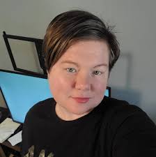 Are splash pads open at Moon Park or Ambridge?