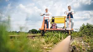 Sommer Tipp Fietsen Op Het Spoor Mit Der Draisine Nach Holland Ruhrgebiet Bild De