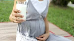 Susu merupakan minuman yang sangat bergizi dan merupakan kaya akan kalsium dan vitamin d yang diperlukan saat kehamilan. Susu Ibu Hamil Tak Perlu Diminum Bila Konsumsi 7 Makanan Ini Theasianparent Indonesia