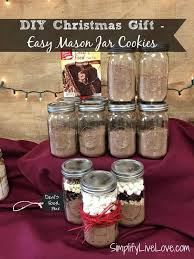 A nice and chic decorating glass jars for christmas idea is the glass jar. Diy Christmas Gift Easy Mason Jar Cookies Simplify Live Love