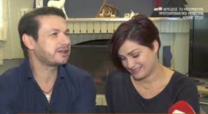 Ο ηθοποιός αποκάλυψε πως δεν κατάφερε να «παλέψει» τον κορονοϊό στο σπίτι αφού του έκανε πνευμονία και χρειάστηκε να νοσηλευτεί. O Stayros Nikolaidhs Se E3omologhsh Kardias Tote Katalaba Oti 8a Einai H Mhtera Twn Paidiwn Moy Zappit