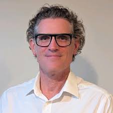 Last night my 15yo daughter and I went to the broncos nrl game via bus. On  the walk home we were walking up our street and my daughter said “this  street is