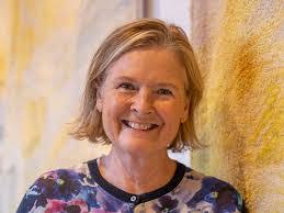 Martha Kearney's Instagram, Twitter & Facebook