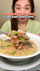 🔥 Soto terenak & terjago di Blok M ada di sini! 🔥 Bayangin… daging empuk,  osengan wangi, terus pake kuah Betawi yang gurih, sedap, dan bikin  ketagihan!🤤 Mau pilih Soto Daging Oseng,