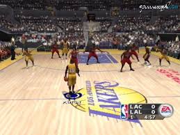However, live 2004 has slowed down a bit and introduced some control changes in an effort to distinguish itself from its predecessor, and the result is yet another. Nba Live 2004 Screenshots Von Gameswelt