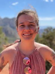 Hannah Hubbard's Instagram, Twitter & Facebook