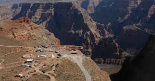 Get your team aligned with all the tools you need on one secure, reliable video platform. Grand Canyon Tourist Falls While Taking Photos Man Falls 1 000 Feet To His Death At Eagle Point Known For The Grand Canyon Skywalk Cbs News