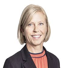 Connie Warren's Instagram, Twitter & Facebook