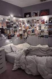 L'attenzione riposta nell'arredamento delle stanze da letto risulta tanto più importante quanto più grandi diventano i figli del nucleo famigliare.specie se si ha a che fare col genere femminile. Bedroom Vsco Girl Bedroom Vsco Room Inspiration Bedroom Gorgeous Bedrooms Modern Bedroom Decor