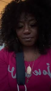 Rhonda Whelan's Instagram, Twitter & Facebook