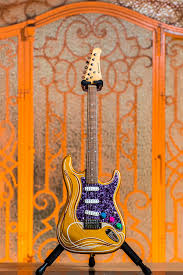 Billy gibbons nicknamed the reverend willie g, is best known as the guitar player for the band zz top. Harmonia S Type Ex Billy Gibbons 2006 Pinstripe Guitar For Sale Matts Guitar Shop