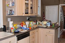 organizing the kitchen countertops